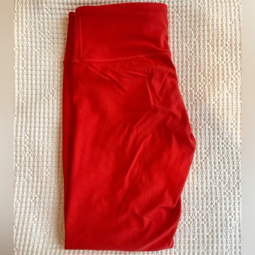 Lululemon Cropped Wunder Under Leggings